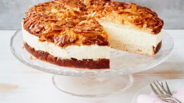 Torta Picada de Abelha - Bienenstich